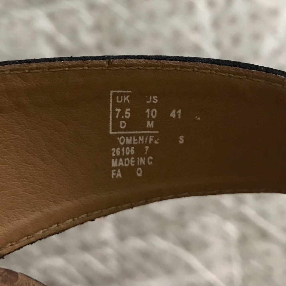Clarks Sandals - Picture 5 of 6